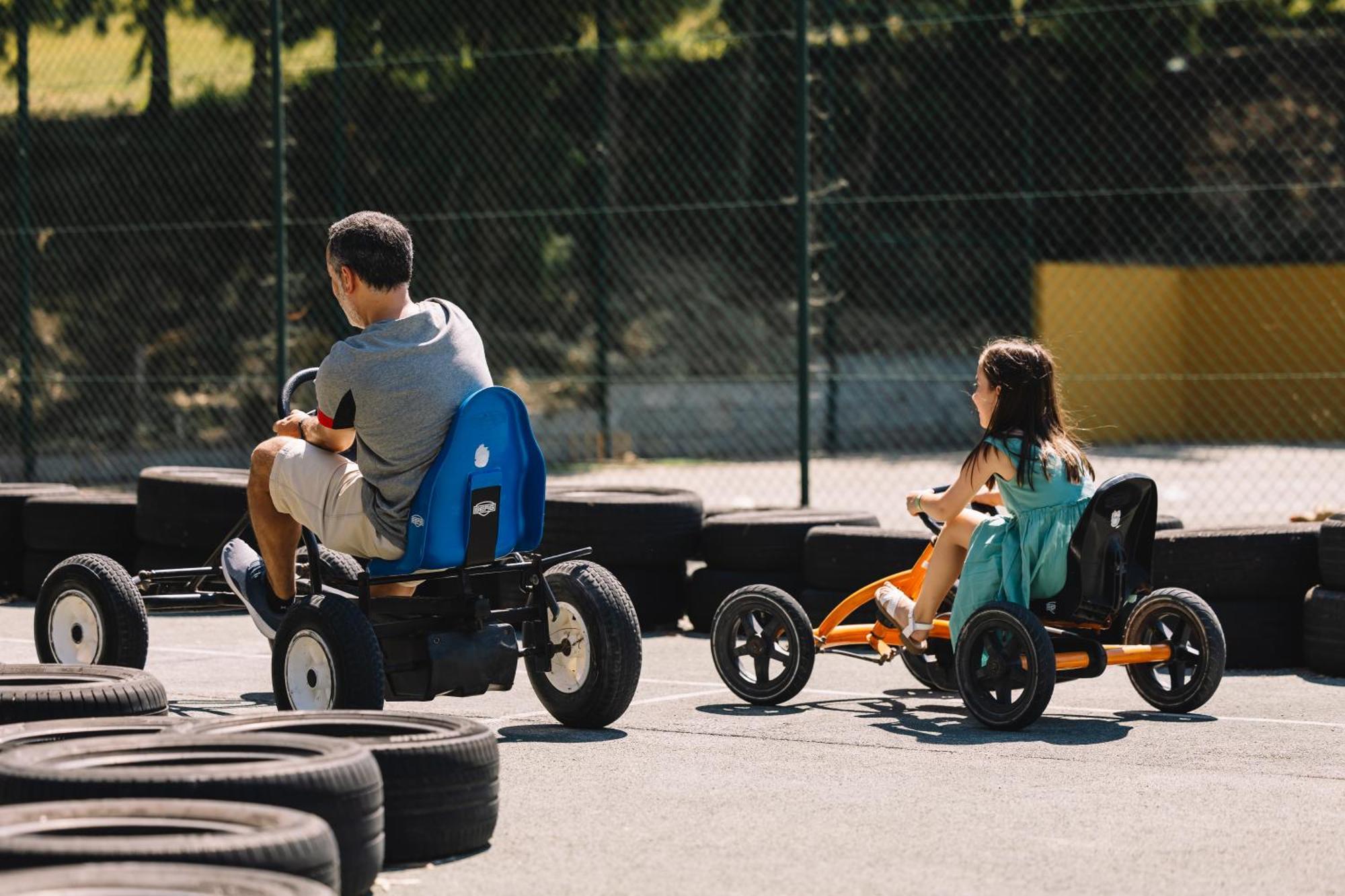 Dolce Camporeal Lisboa Turcifal Exterior photo Kart racing at the track